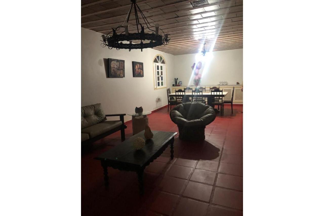 Casa 5 Quartos, Ampla, A 100 Metros Da Praia. Amigos E Familia Sao Bem Vindos A Essa Casa. Venha Viver Momentos Inesqueciveis Aqui. Guarapari Dış mekan fotoğraf